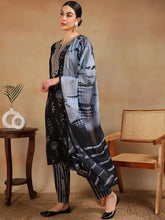 Women Black Cotton Blend Yoke Design Straight Kurta Pant Set